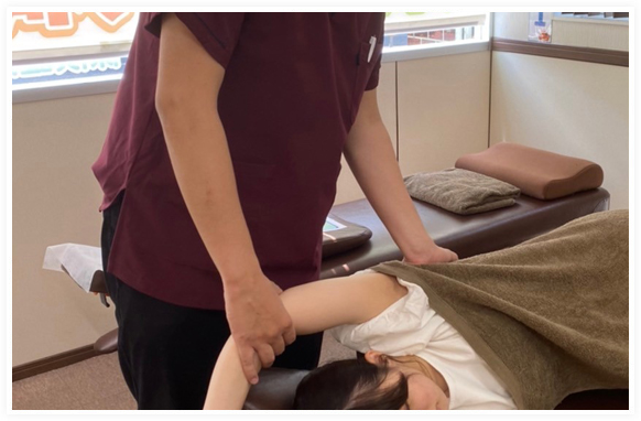 全て手を使ったやさしい施術です。痛みはないので安心です。
