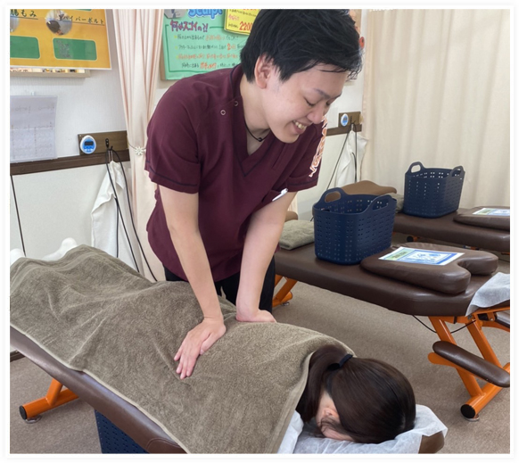 施術はすべて手による矯正、整体です。無痛であなたの症状にあわせて対応します。